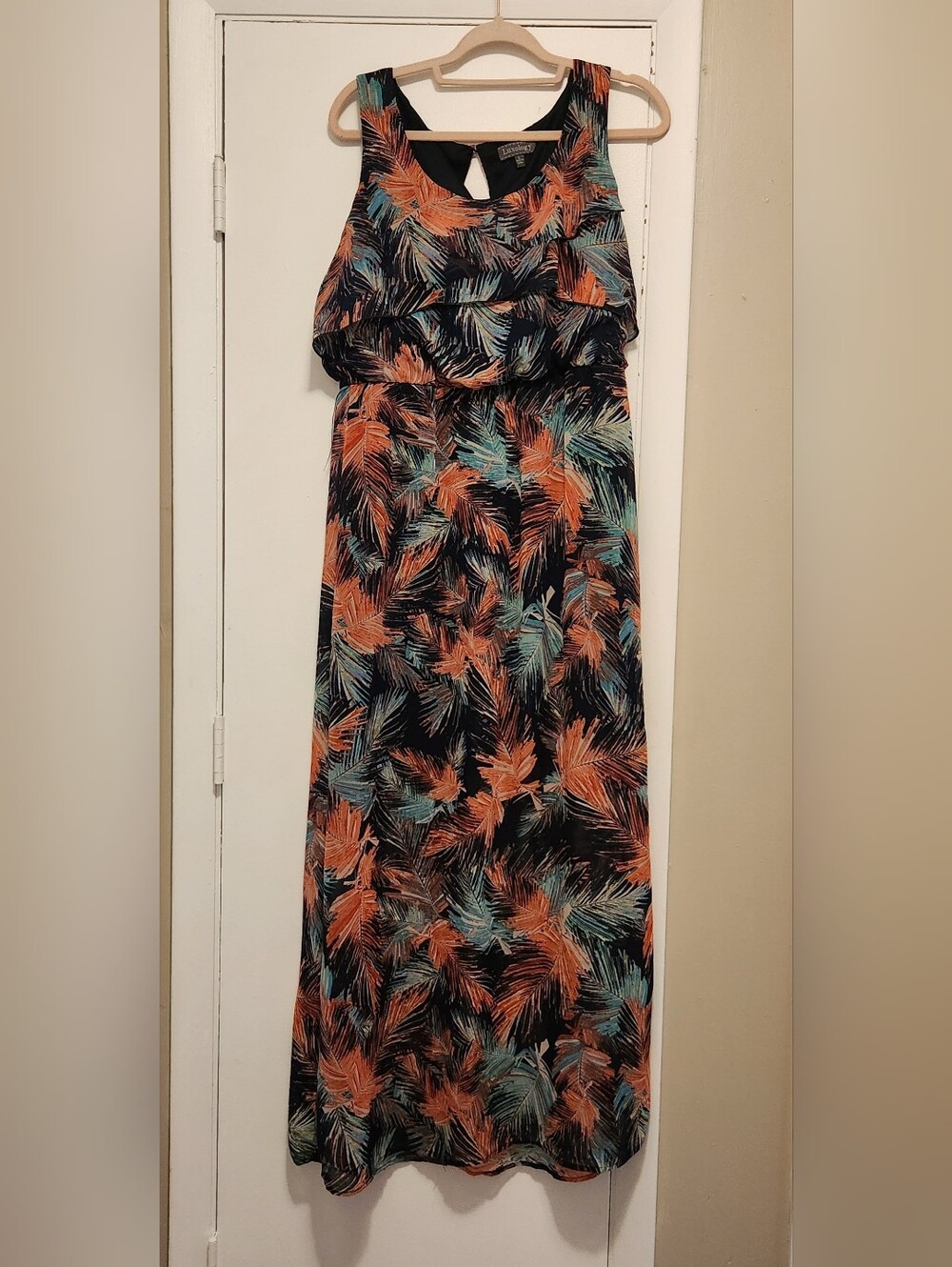 Luxology Tropical Print Ruffled Maxi Dress - Black with Coral & Teal Size Large